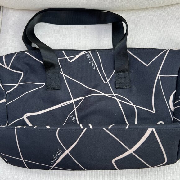 MALI & LILI | Weekender Duffle Travel Bag | Black | Geometric - Picture 14 of 15